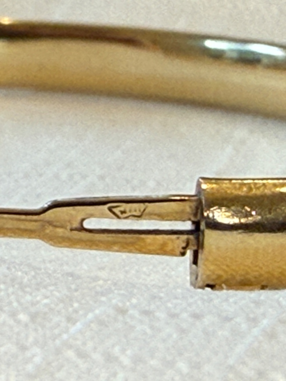 14k Gold Snap Clasp Etched Bangle Bracelet - Picture 4 of 8